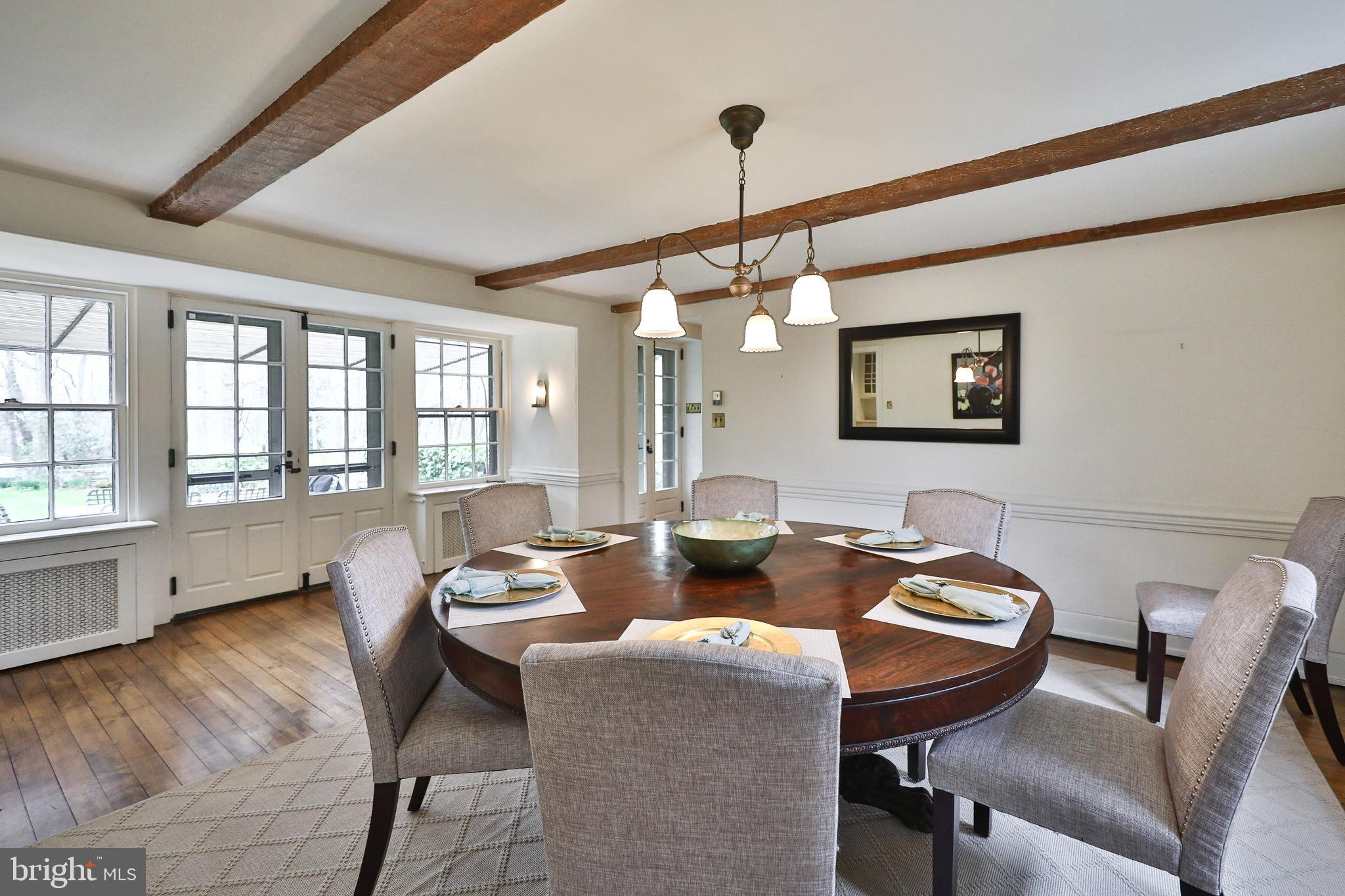 CHESTNUT HILL - Residential