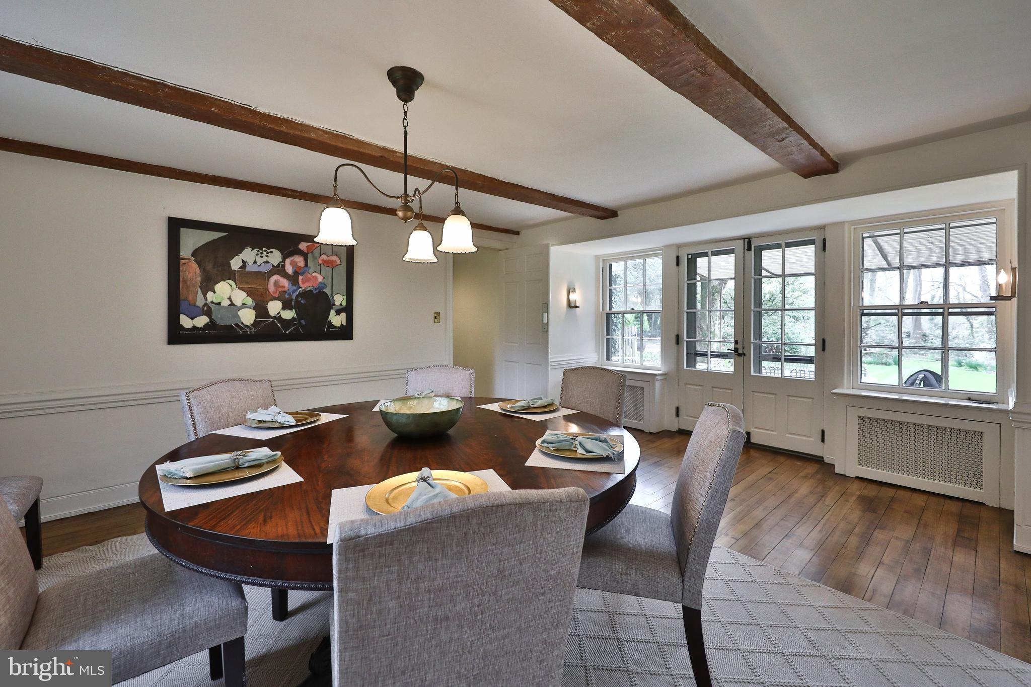 CHESTNUT HILL - Residential