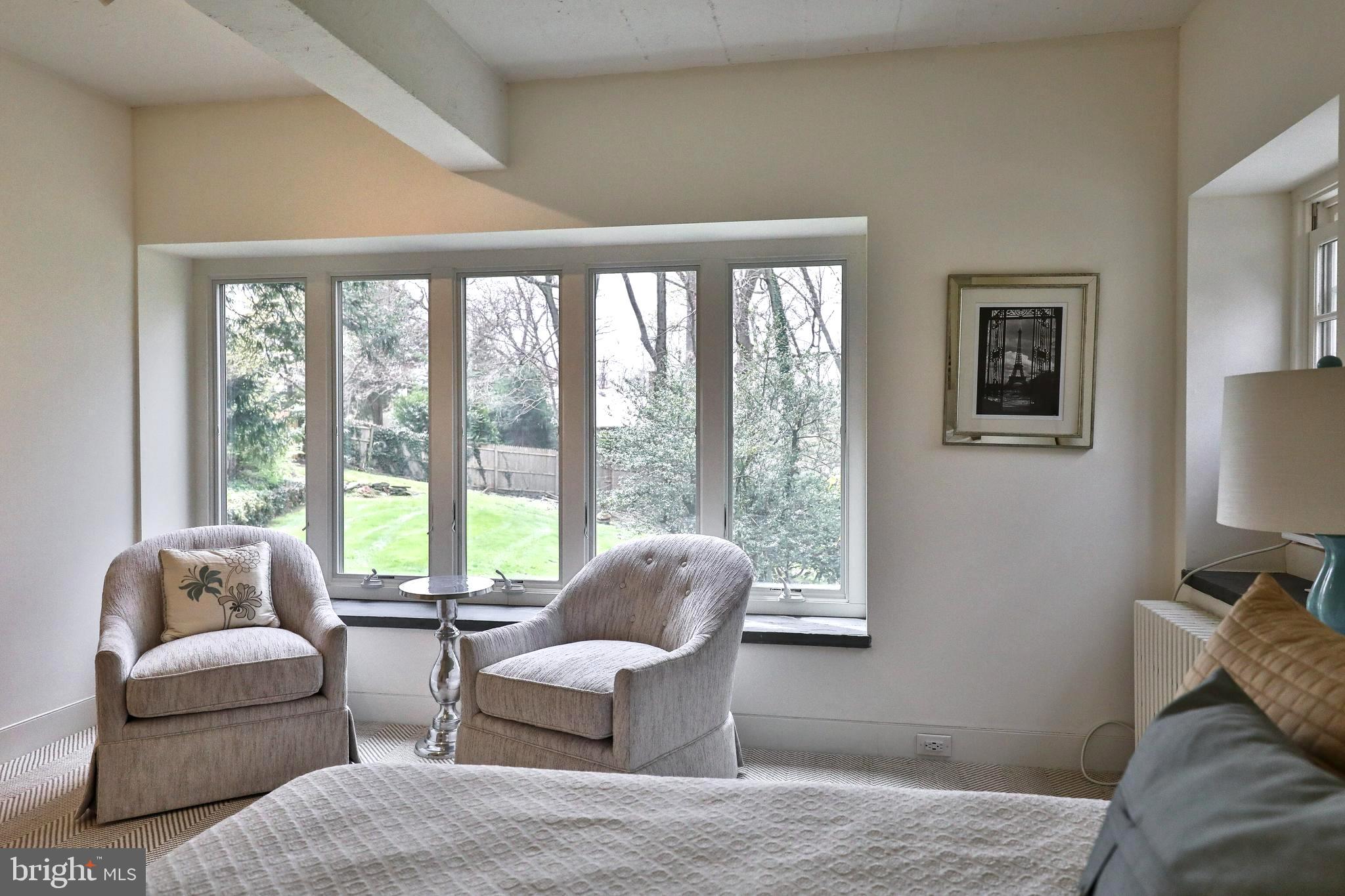 CHESTNUT HILL - Residential