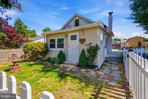 Homes For Sale - 125 E Atlantic Avenue<br/> VILLAS, NJ 08251