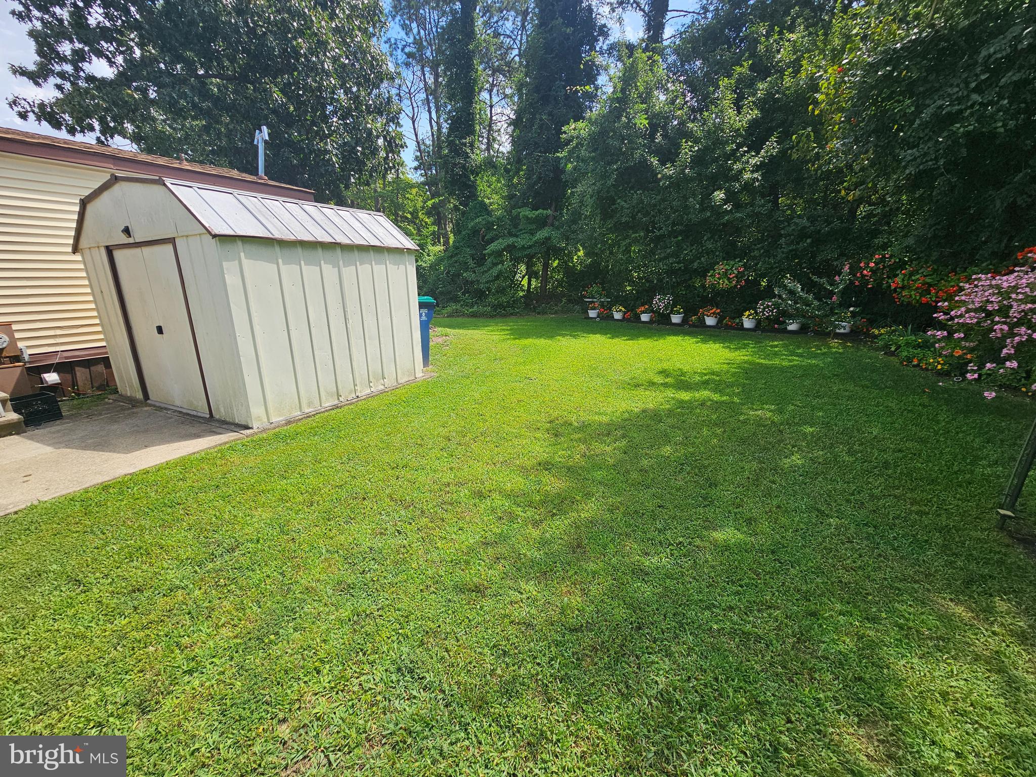 261 MAYFLOWER DRIVE - Photo 3