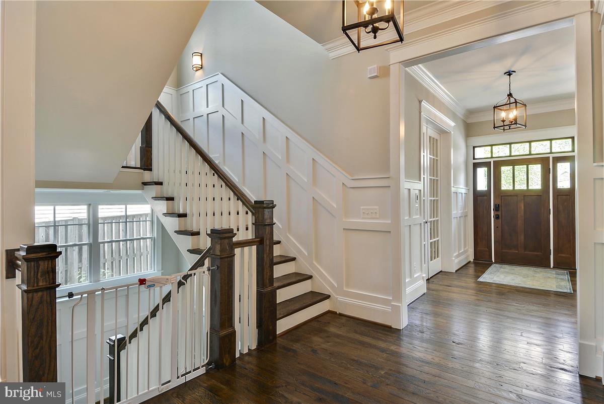 CLARENDON - Residential