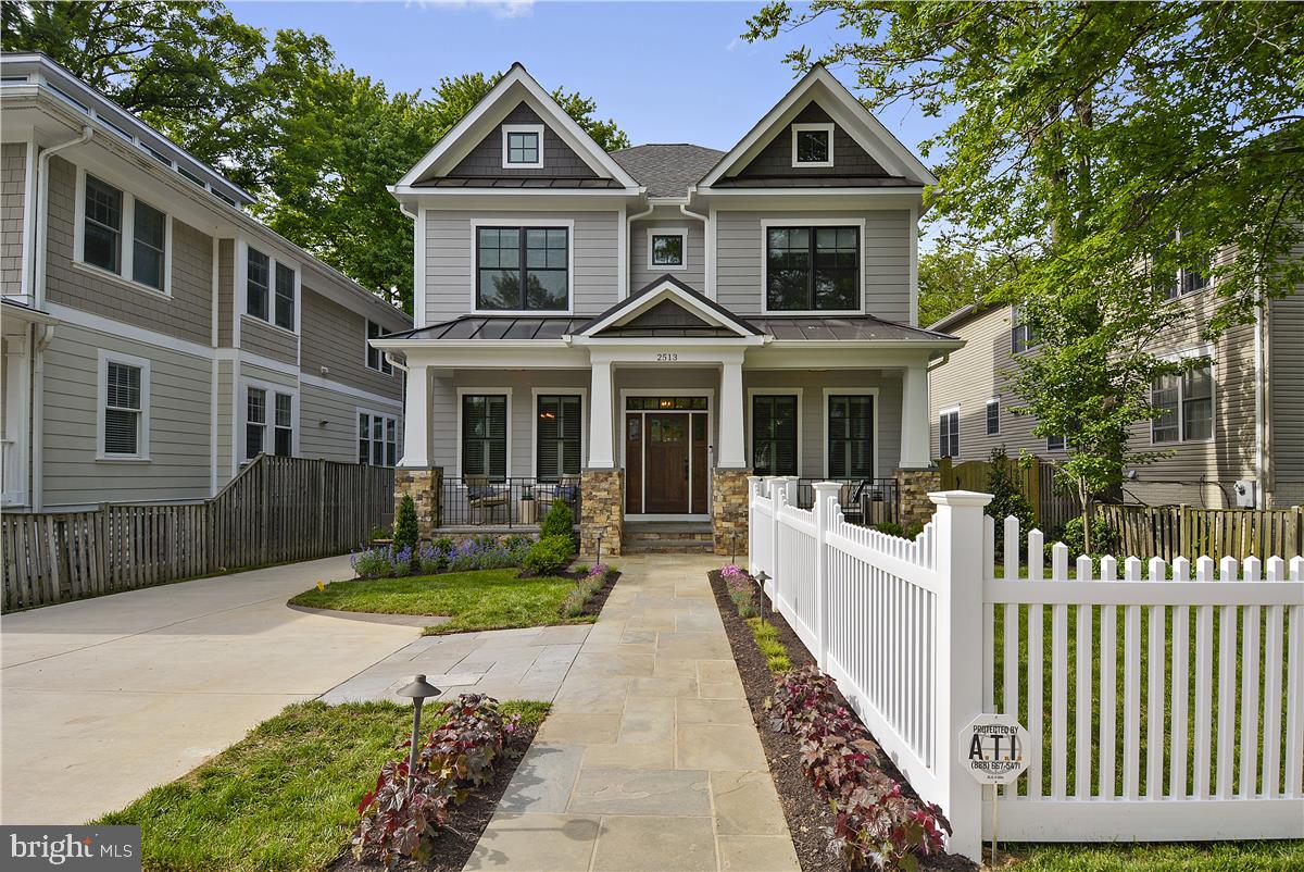 CLARENDON - Residential