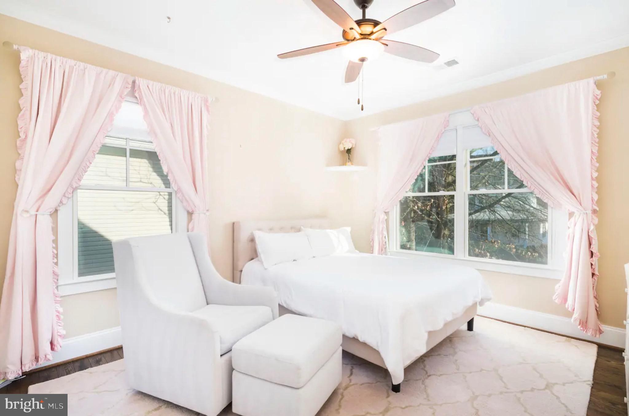 CLARENDON - Residential