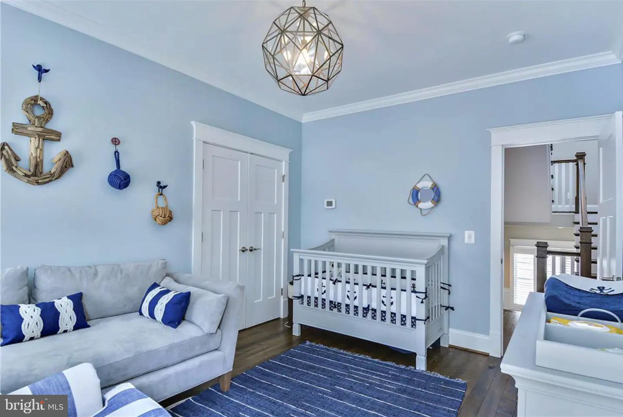 CLARENDON - Residential