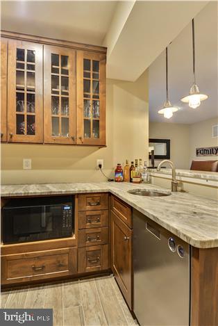 CLARENDON - Residential