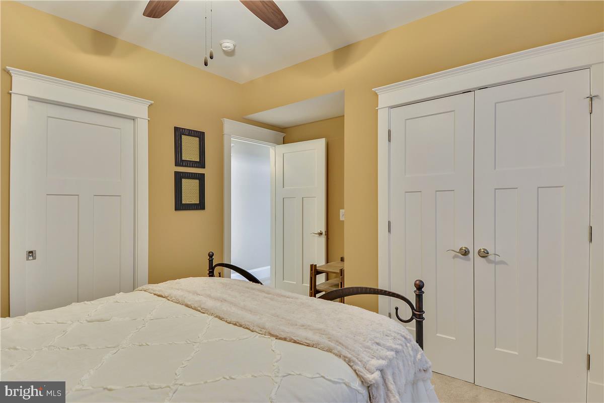 CLARENDON - Residential