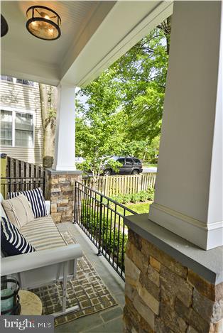 CLARENDON - Residential