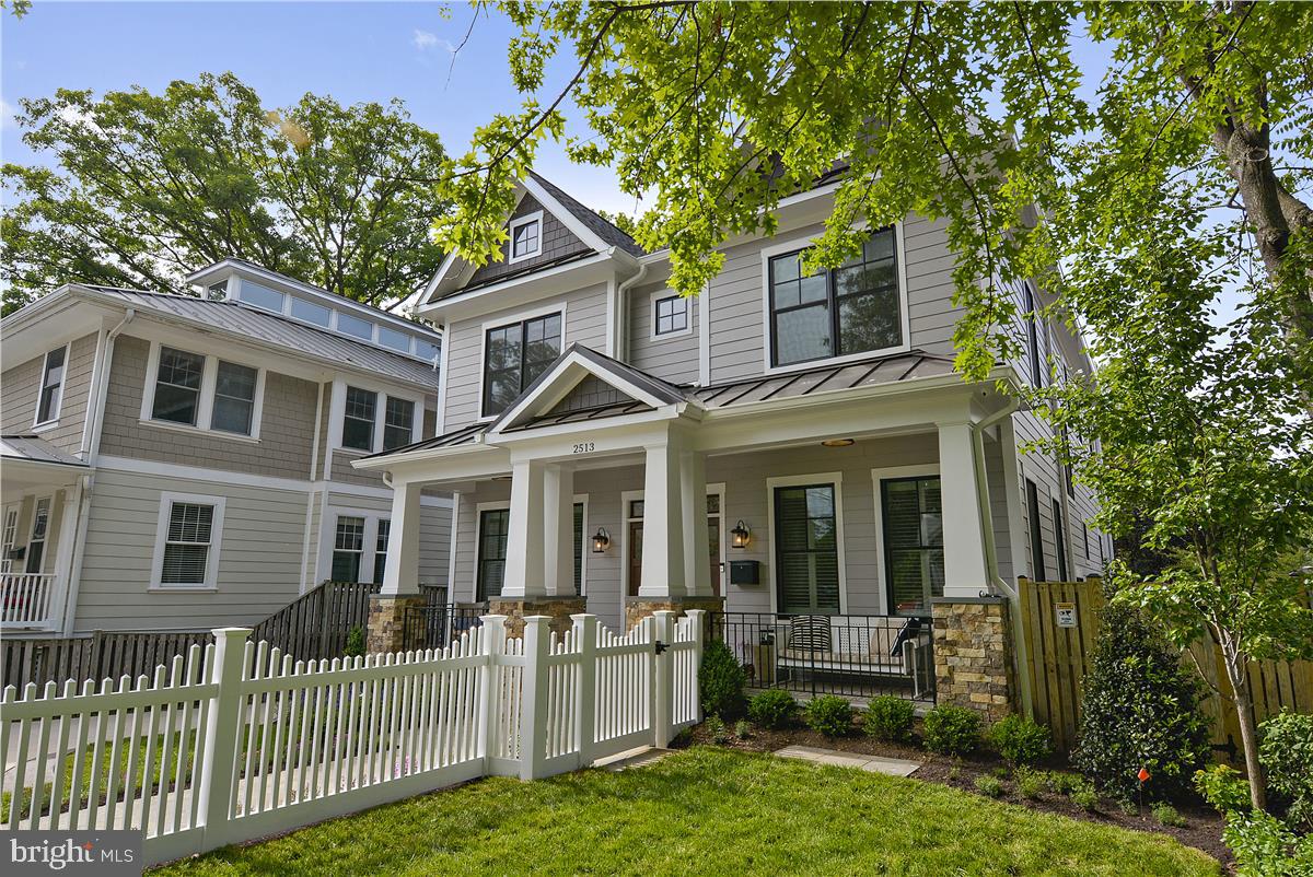 CLARENDON - Residential