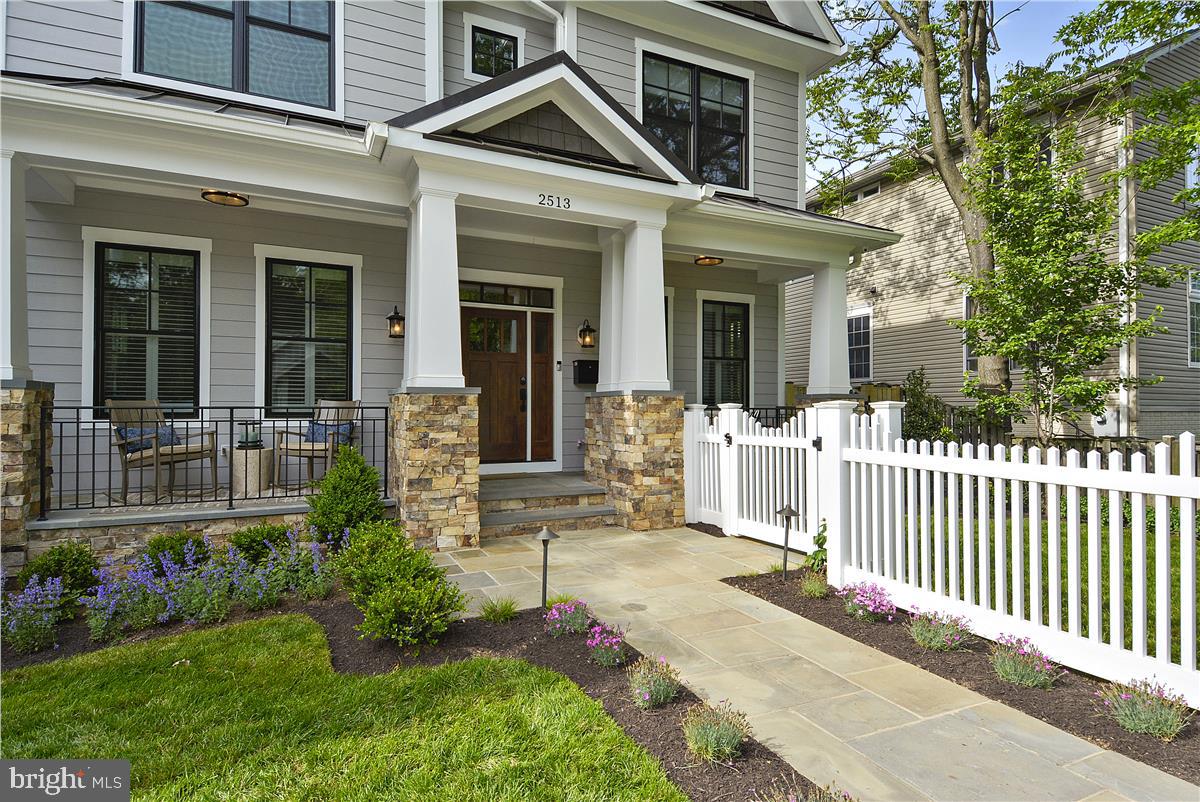 CLARENDON - Residential