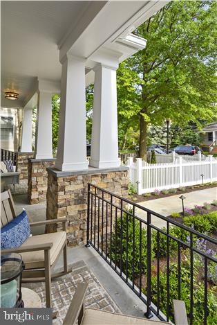 CLARENDON - Residential