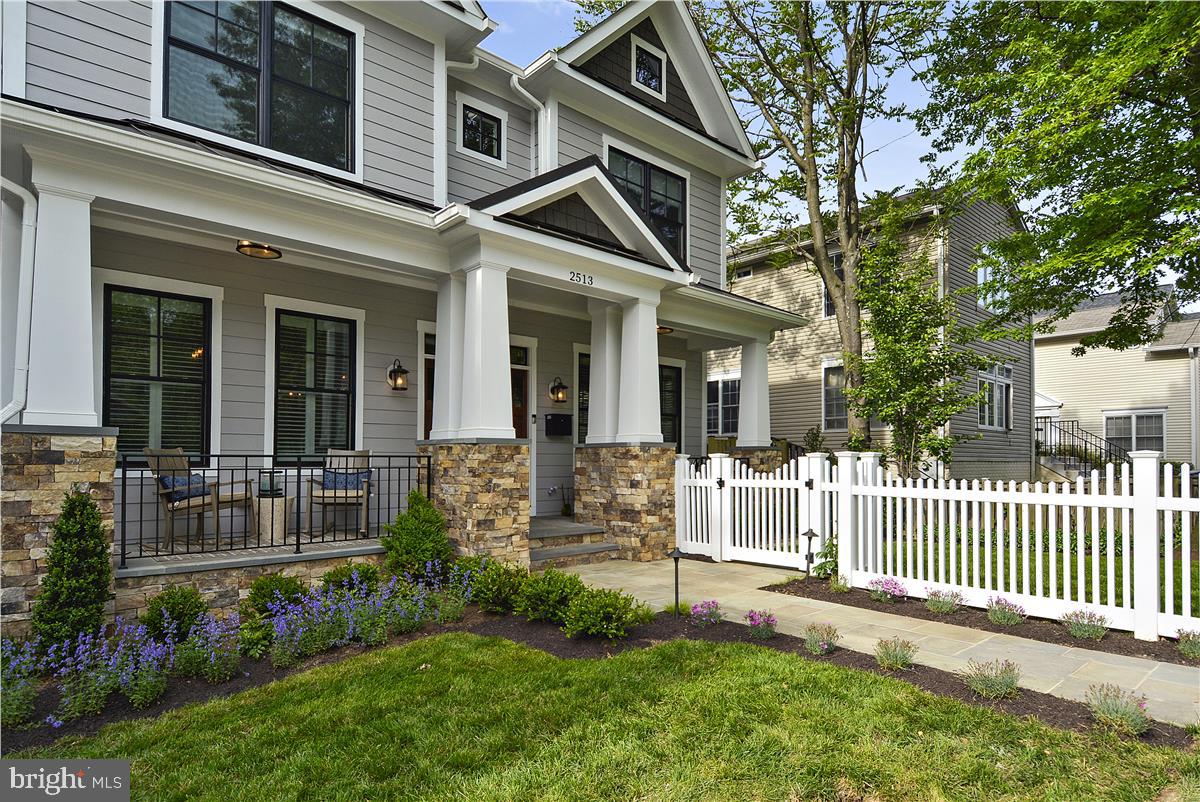 CLARENDON - Residential