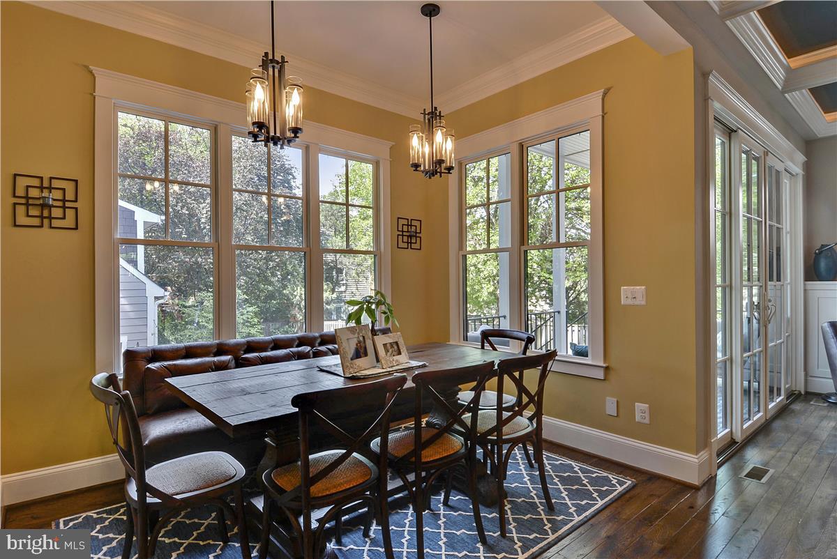 CLARENDON - Residential