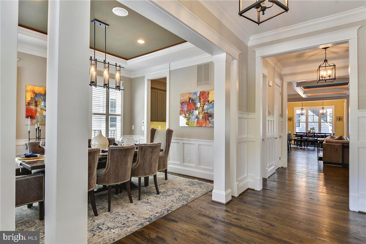 CLARENDON - Residential