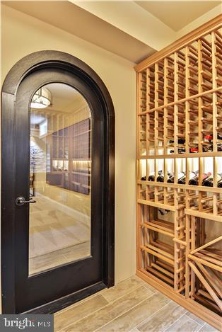 CLARENDON - Residential