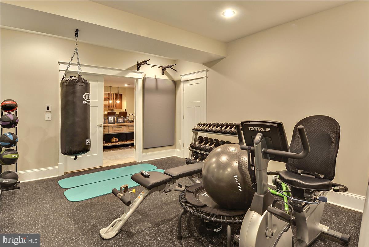 CLARENDON - Residential