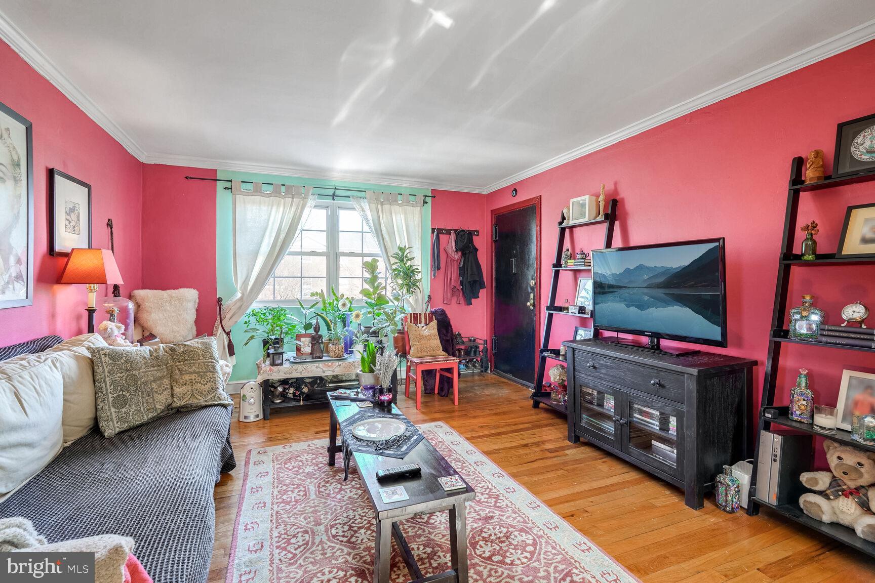 ARLINGTON HEIGHTS - Residential