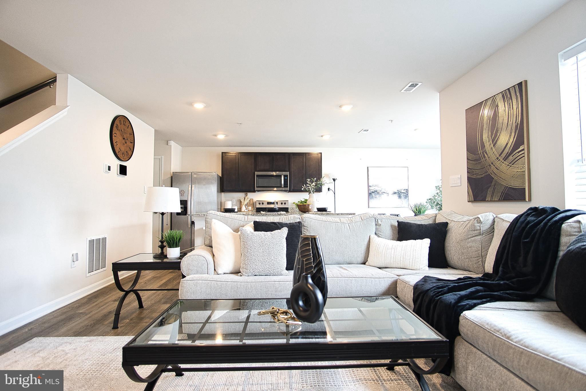 PINEGROVE - Residential