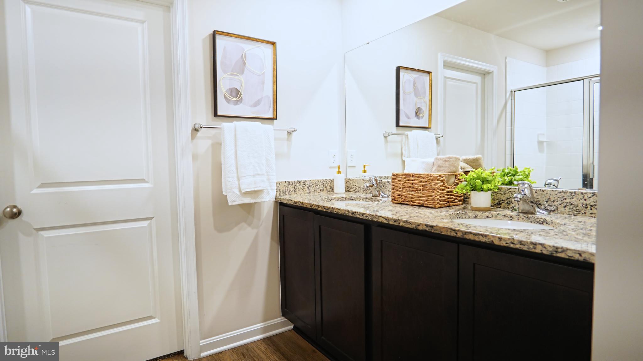 PINEGROVE - Residential