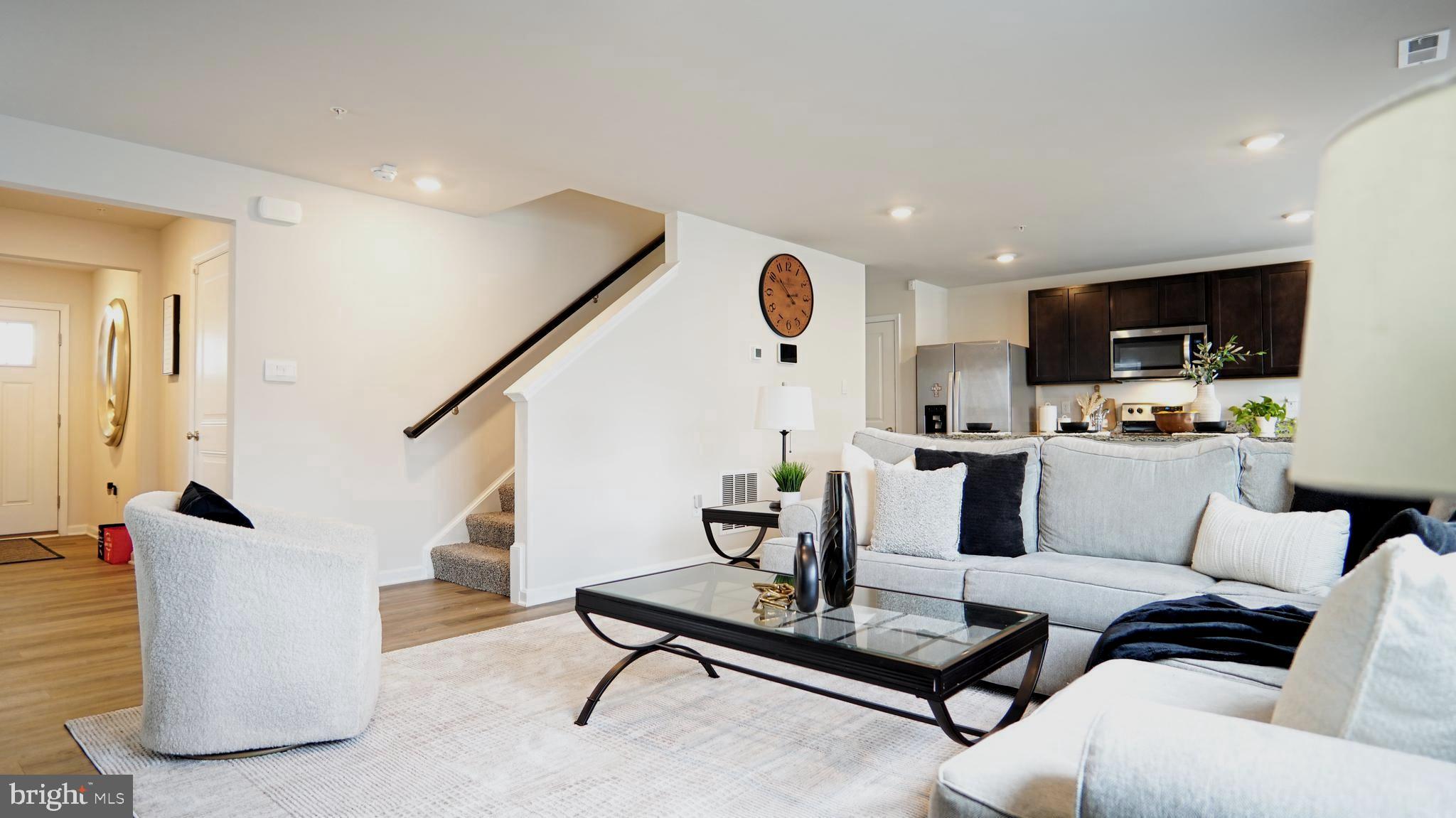 PINEGROVE - Residential