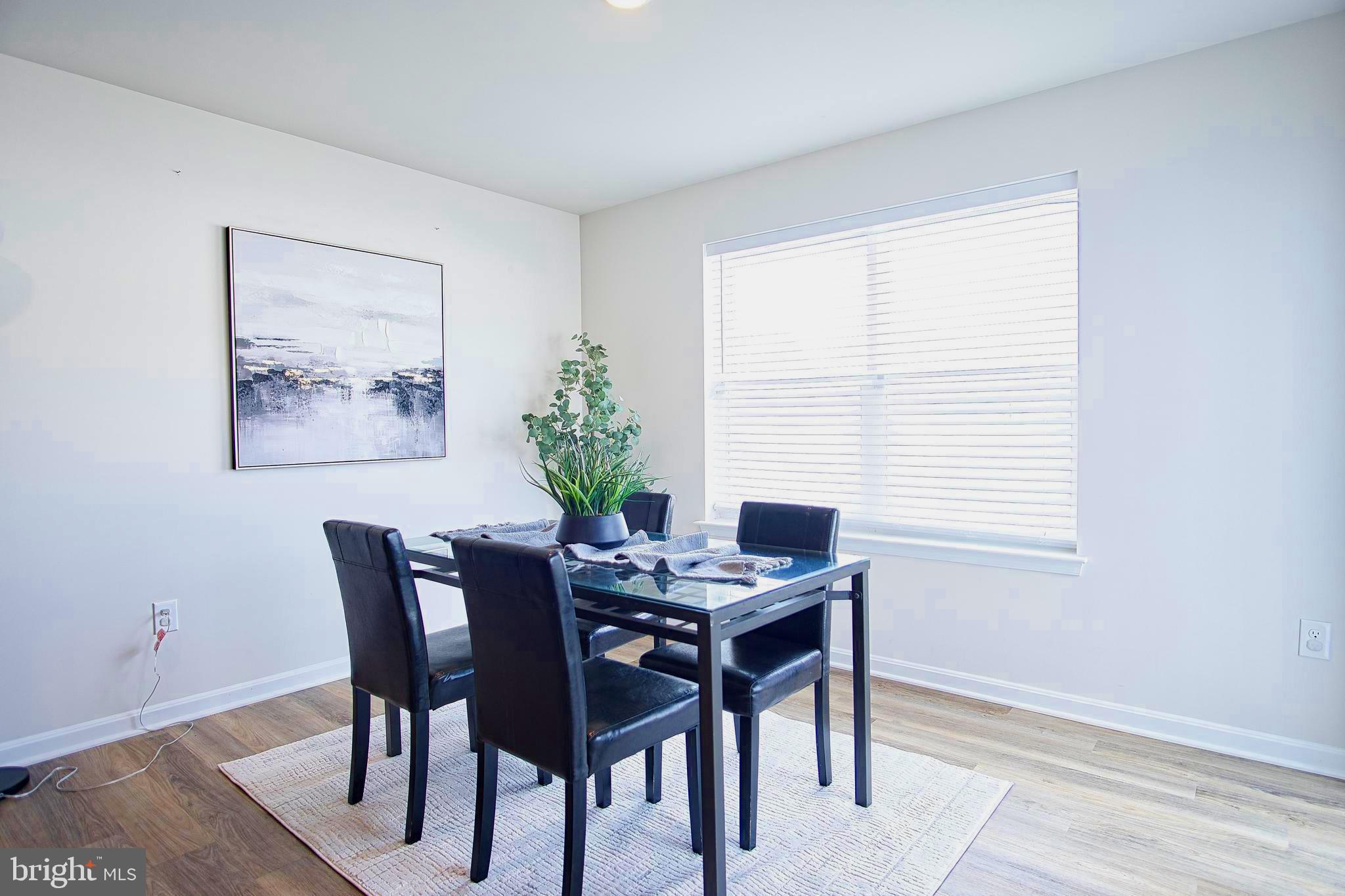 PINEGROVE - Residential