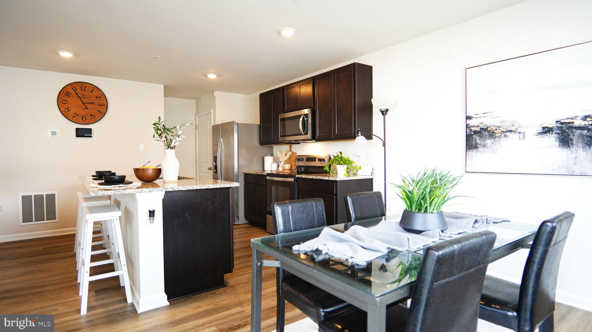 PINEGROVE - Residential