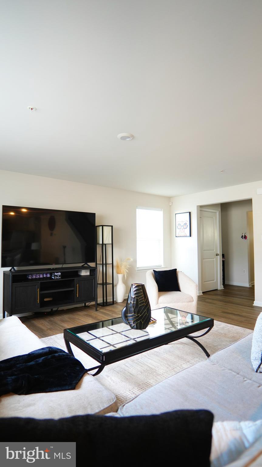 PINEGROVE - Residential