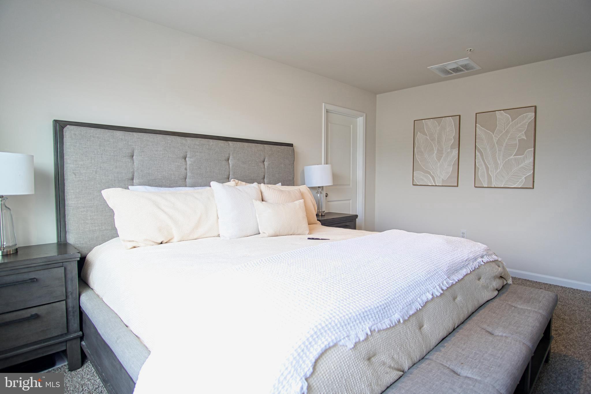 PINEGROVE - Residential