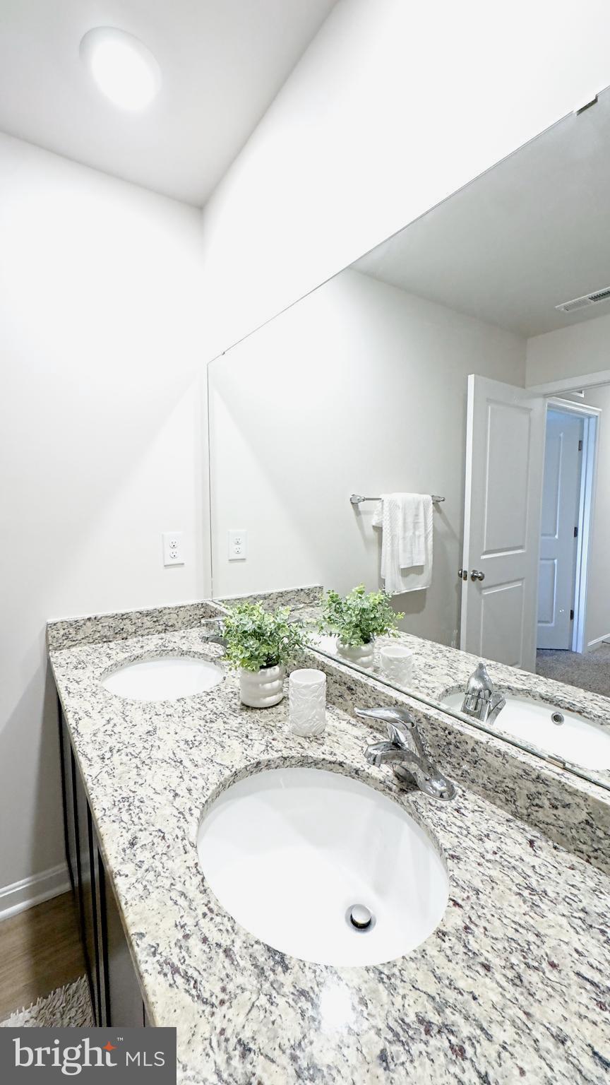 PINEGROVE - Residential