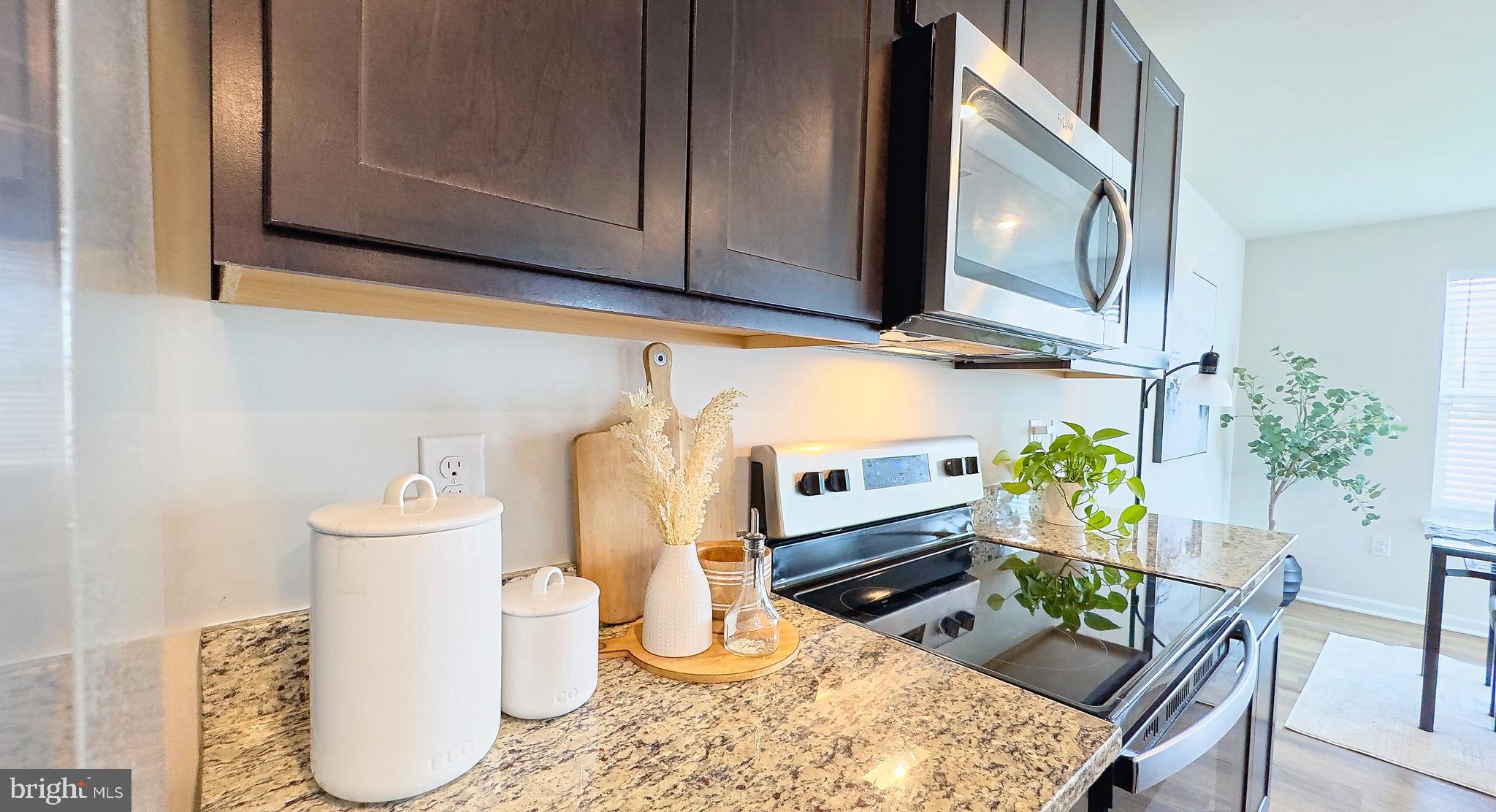 PINEGROVE - Residential