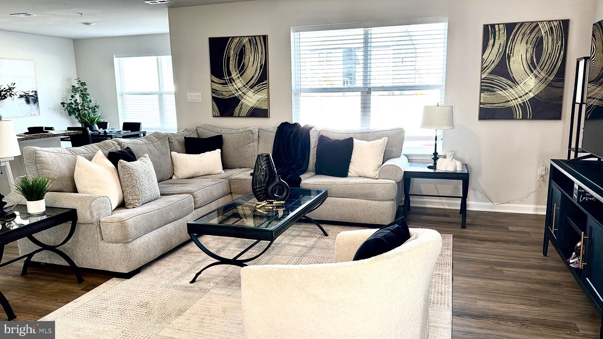 PINEGROVE - Residential