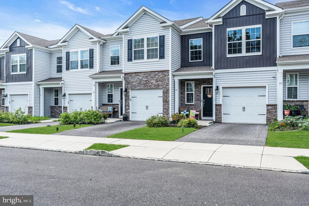 55 PEREGRINE WAY