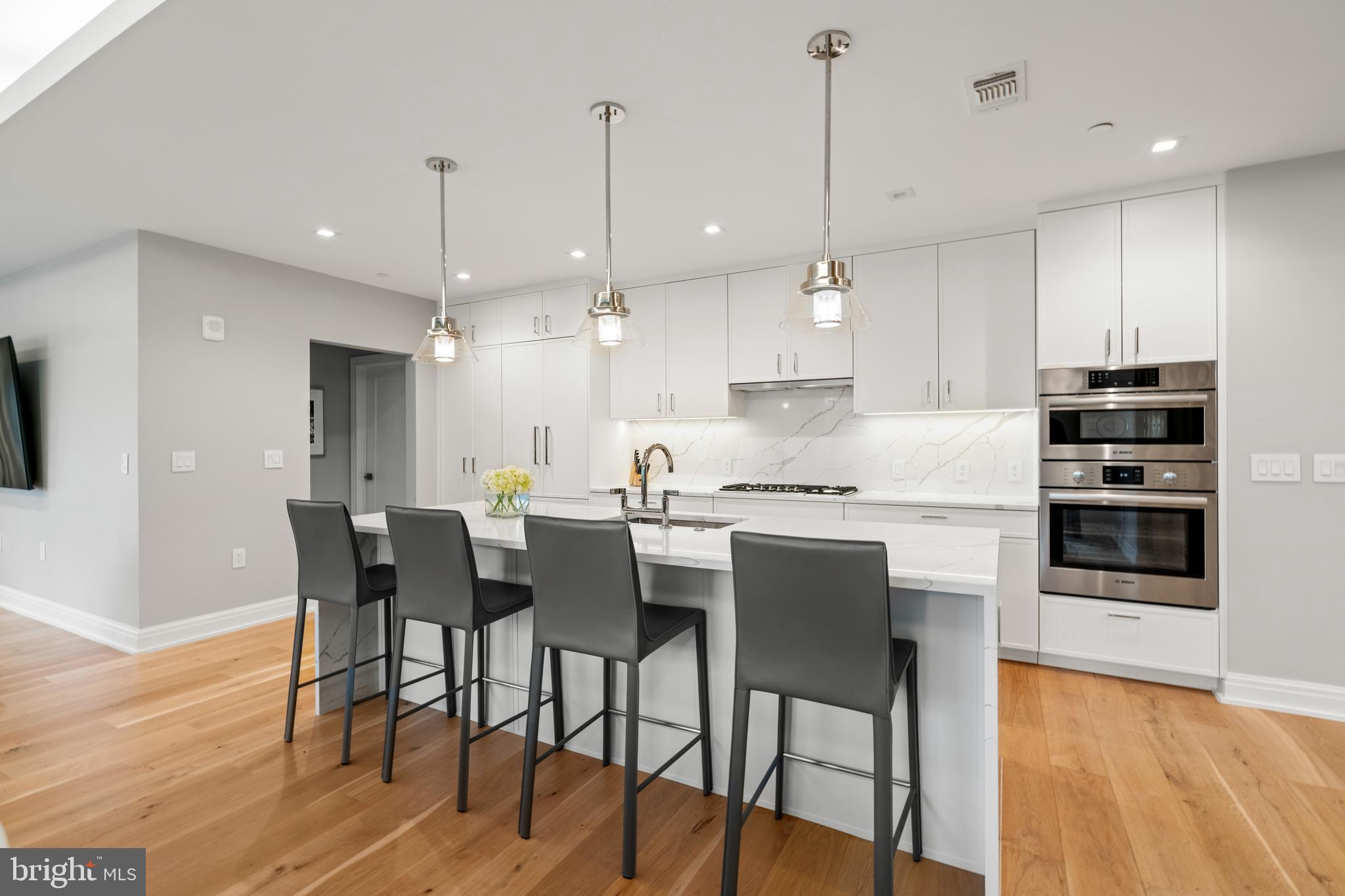 CHEVY CHASE - Residential