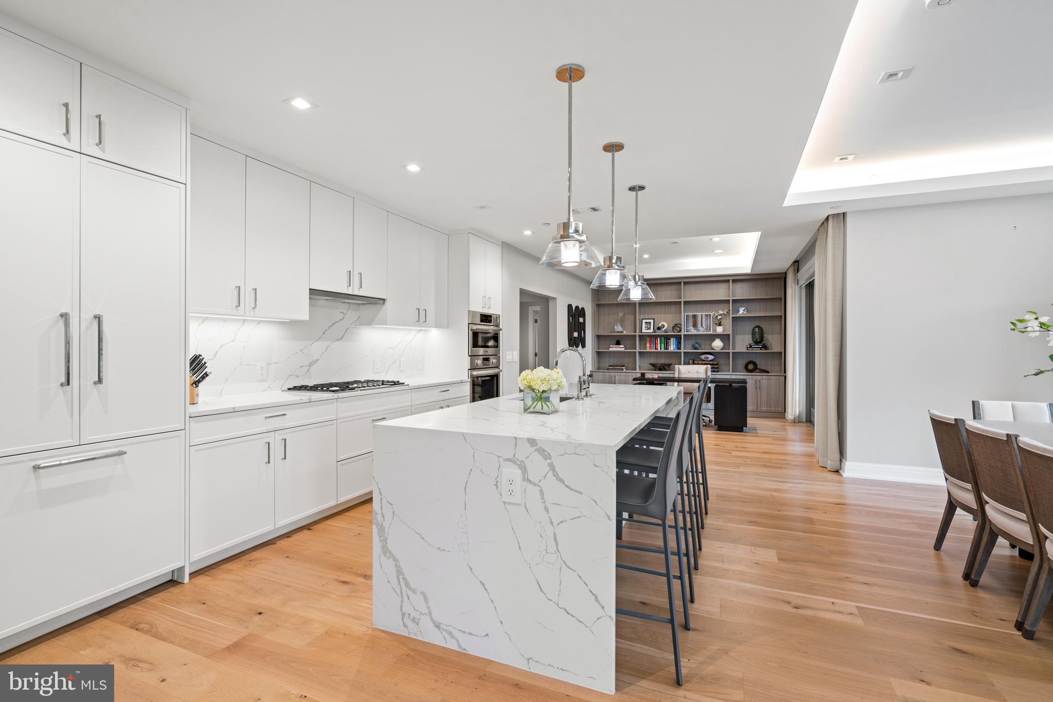 CHEVY CHASE - Residential