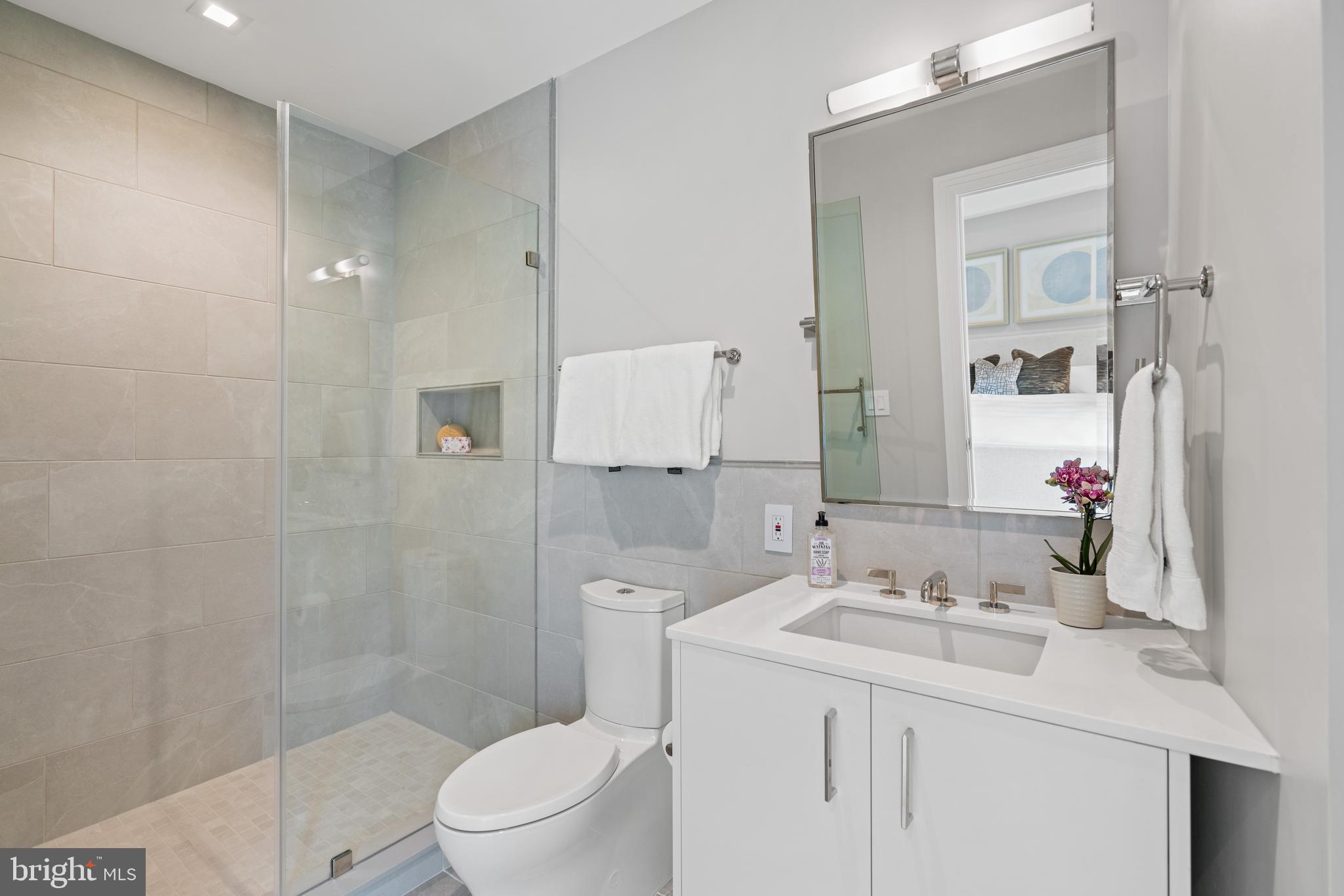 CHEVY CHASE - Residential