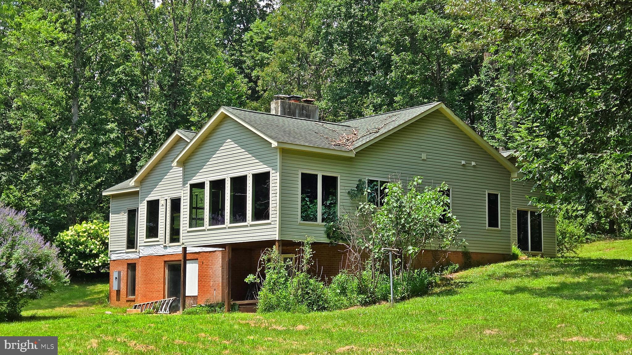 7296 BURKE LANE