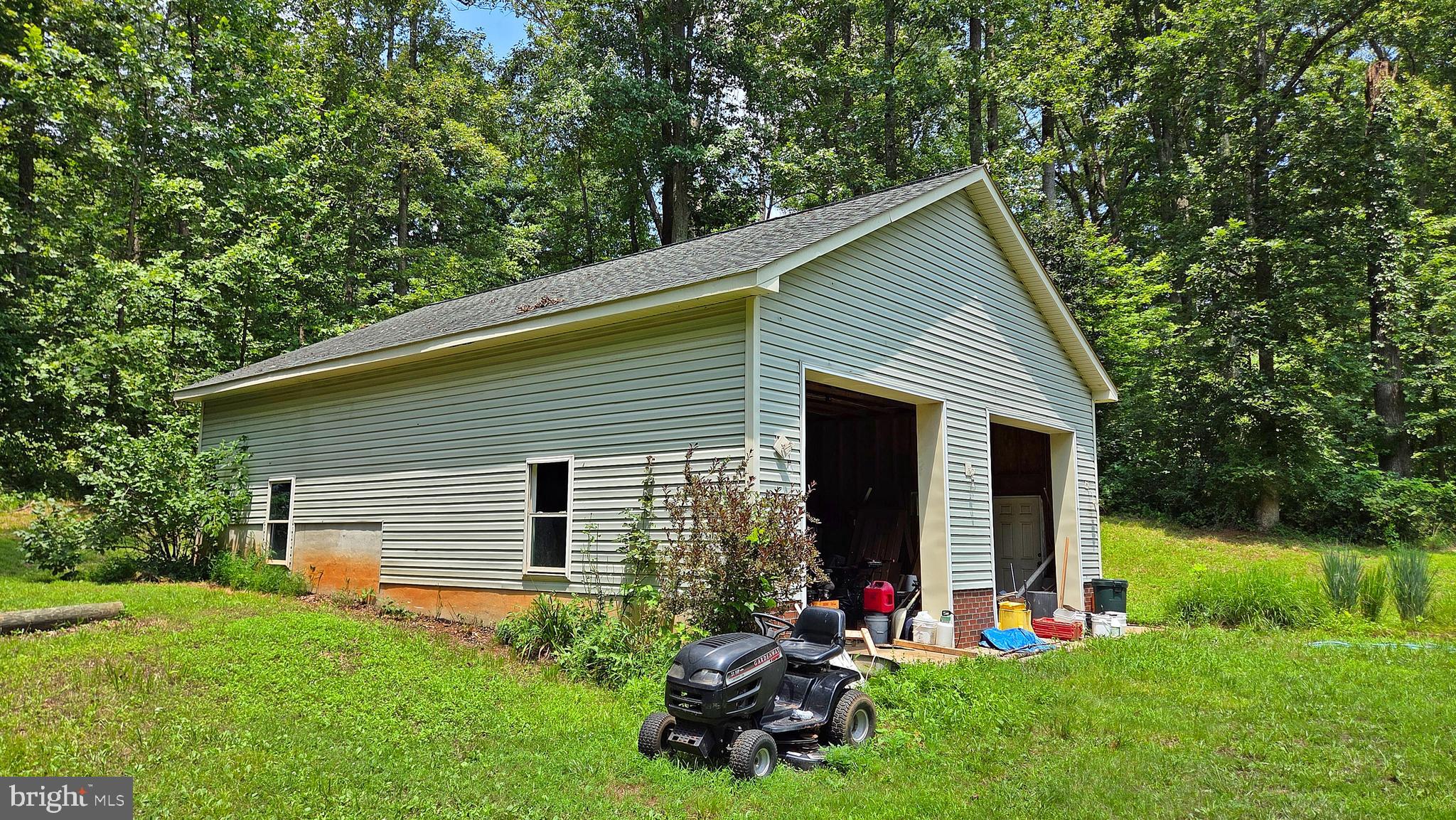 7296 BURKE LANE
