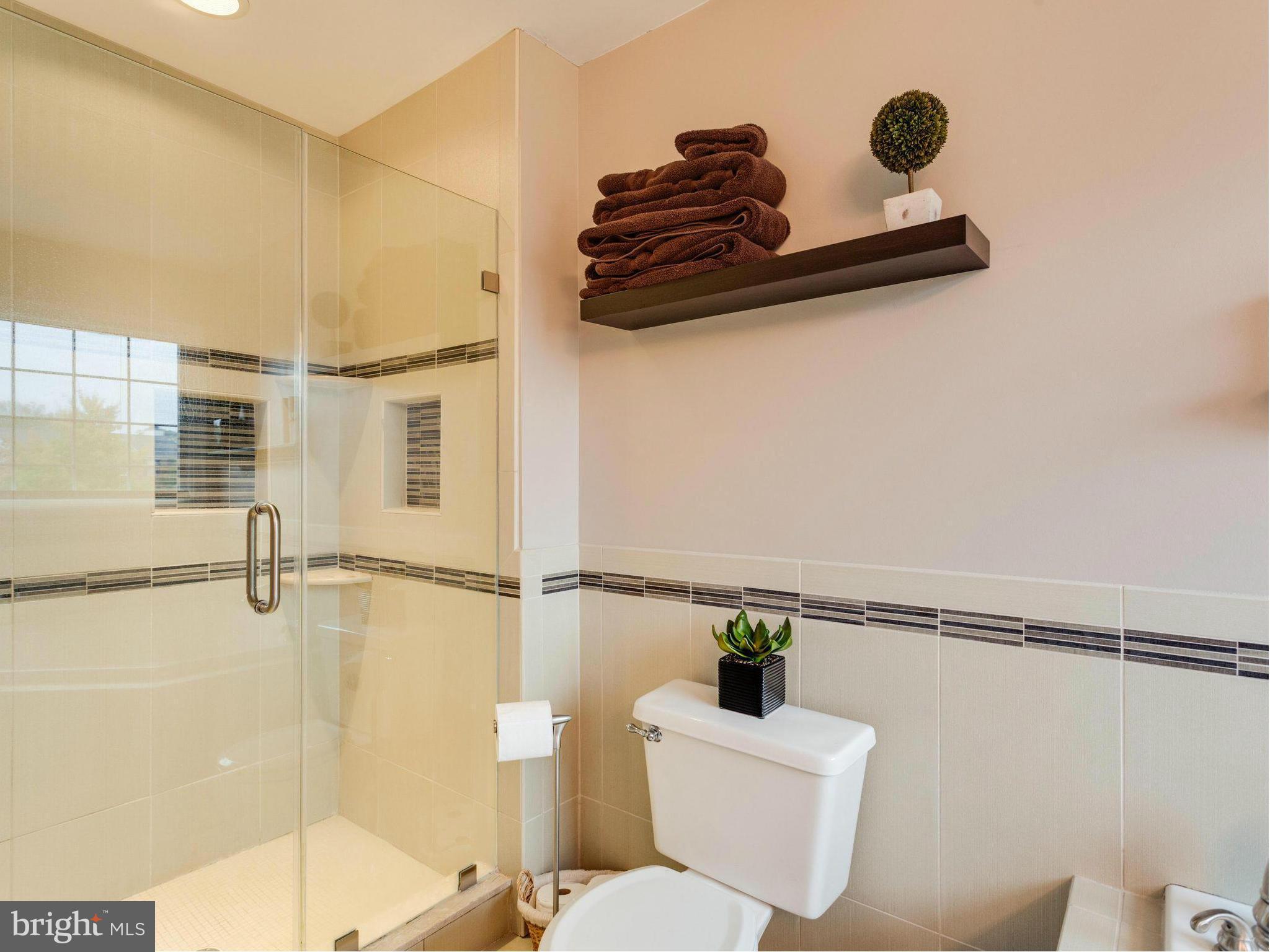 POTOMAC LAKES - Residential