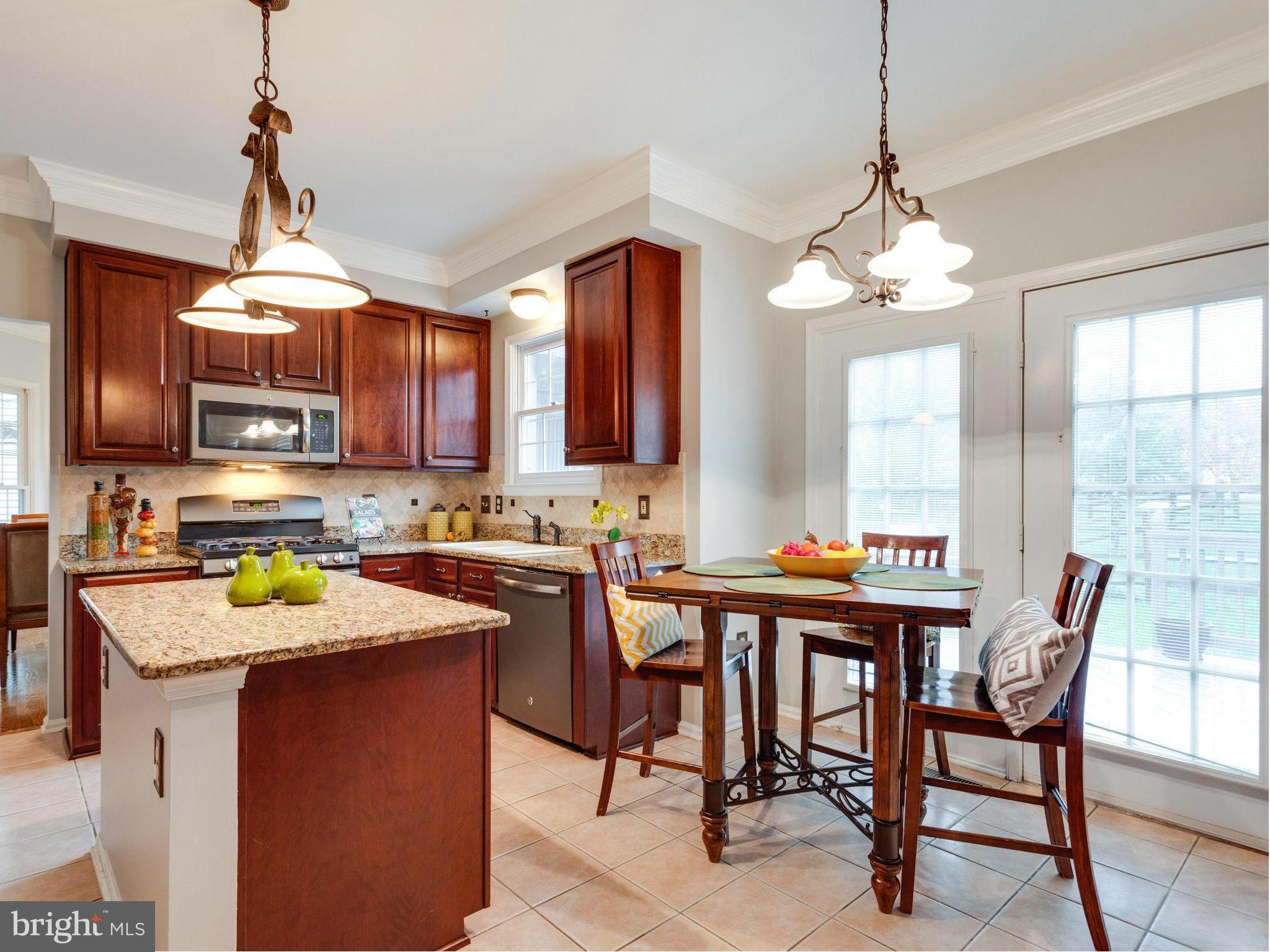 POTOMAC LAKES - Residential