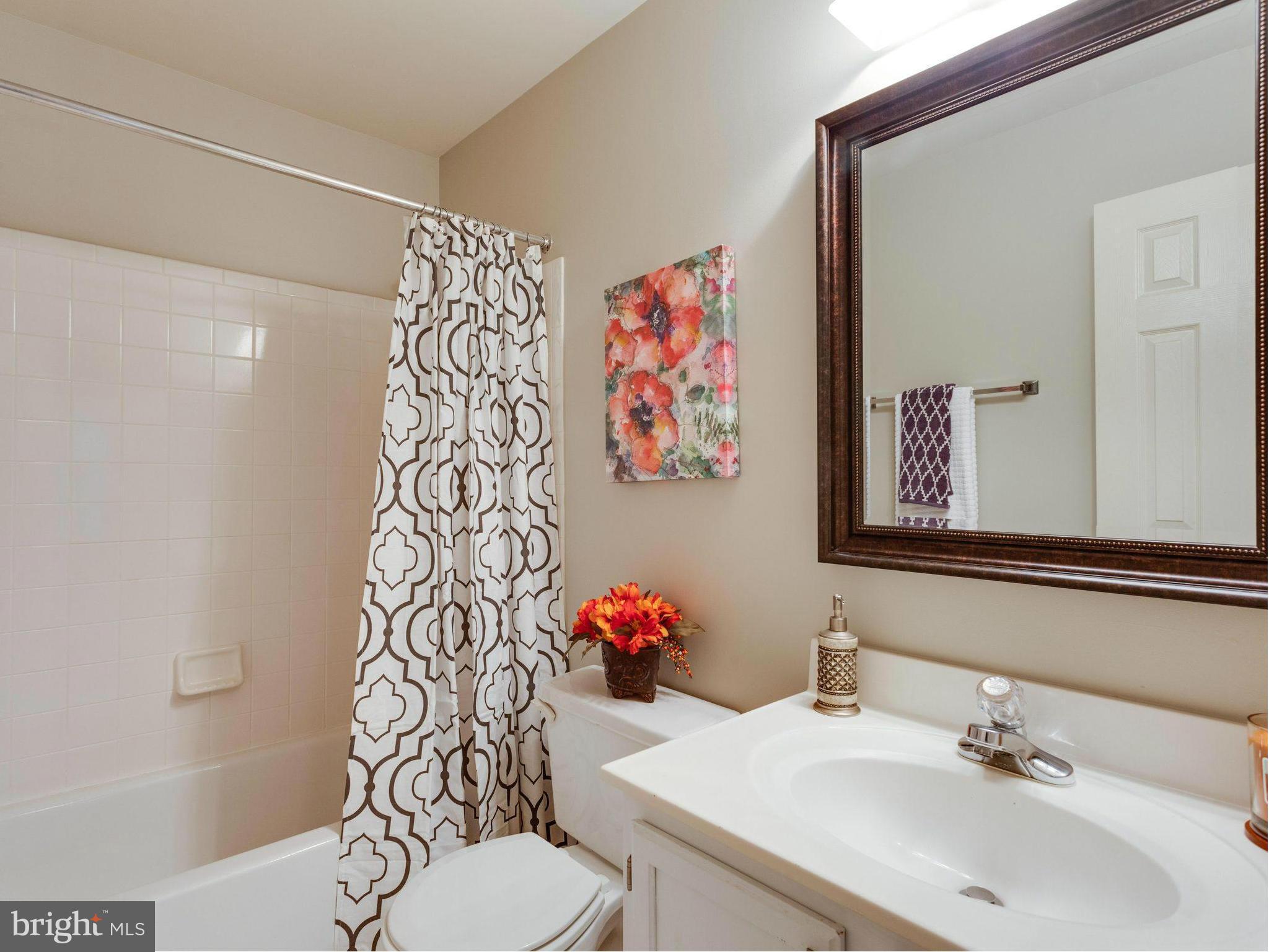 POTOMAC LAKES - Residential