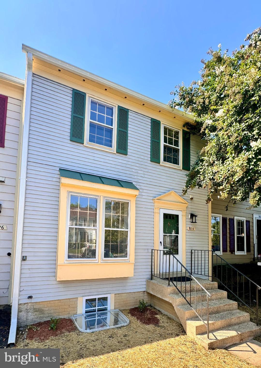 SARATOGA TOWNHOUSES - Residential