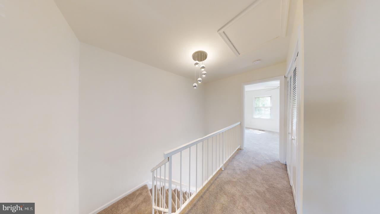 SARATOGA TOWNHOUSES - Residential