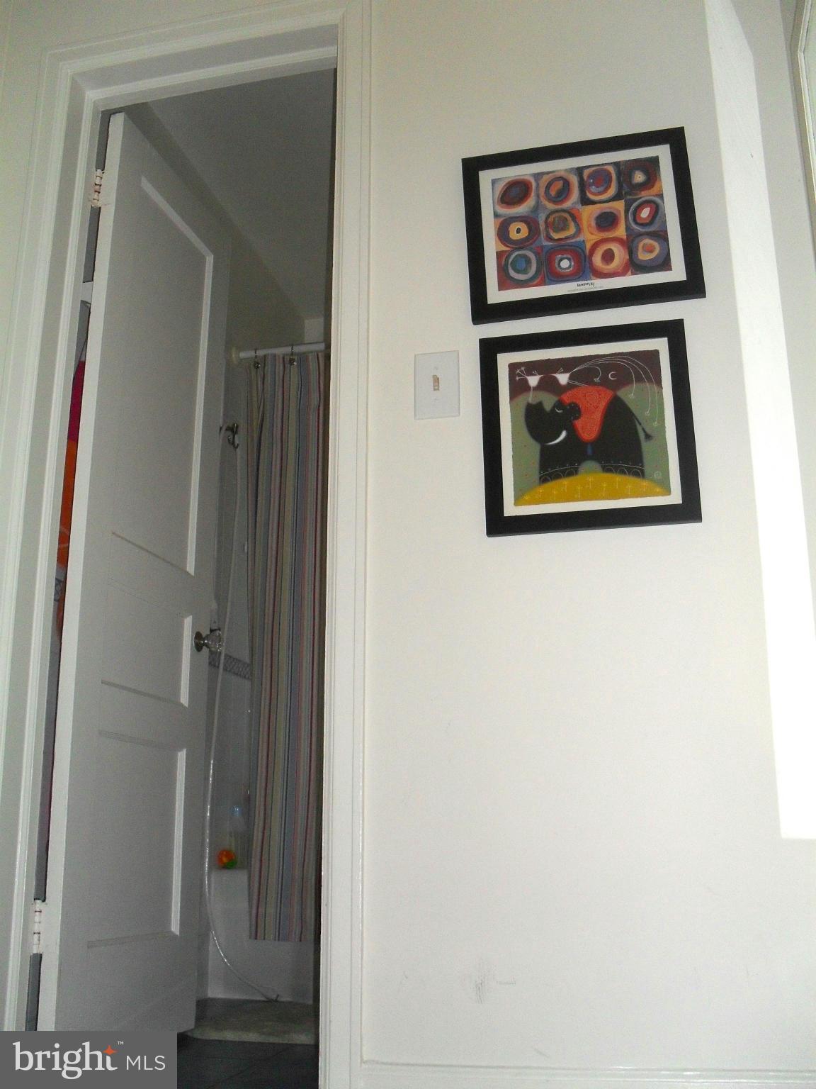 ROSEMONT PARK - Residential Lease