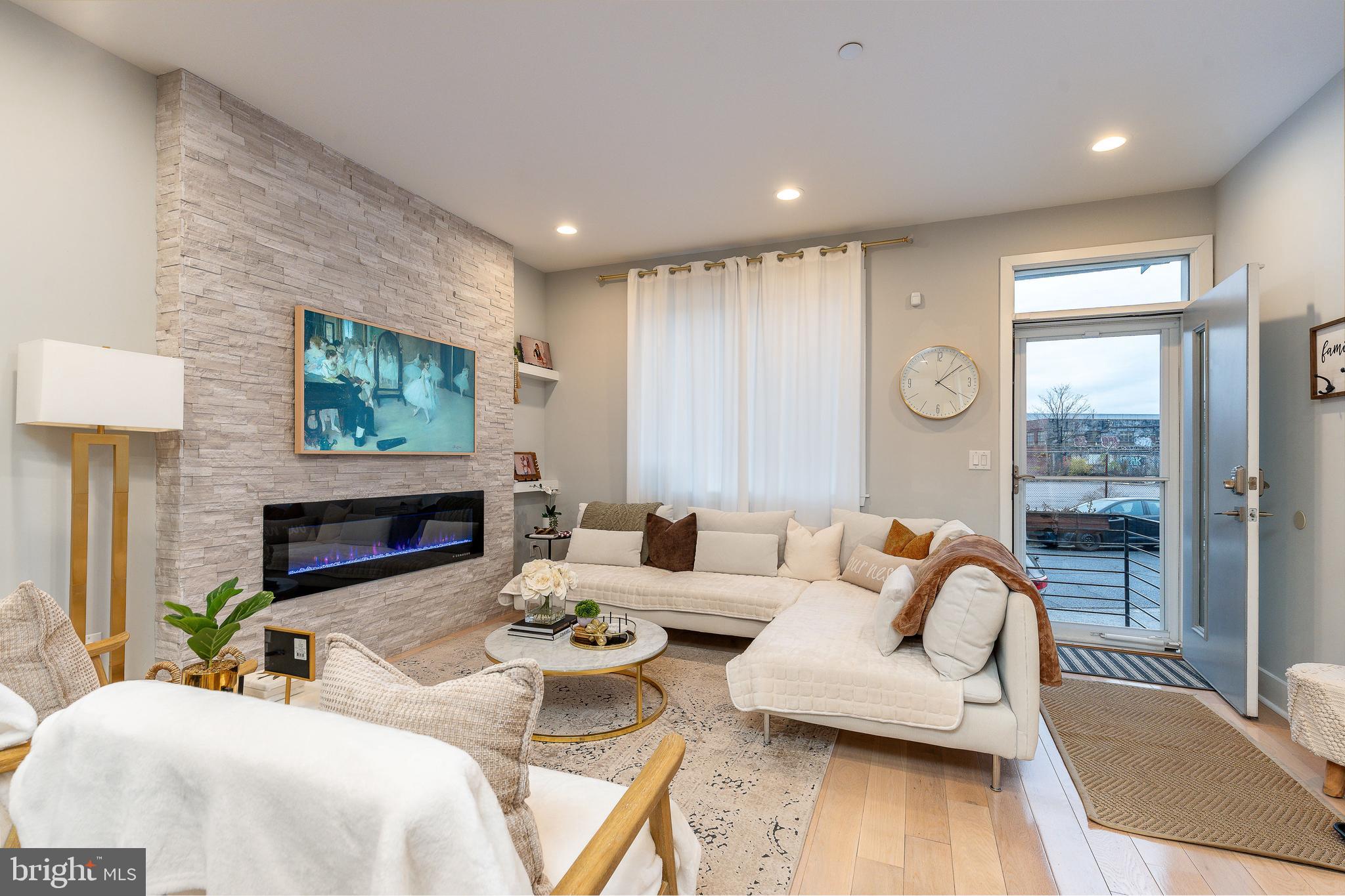 OLDE KENSINGTON - Residential