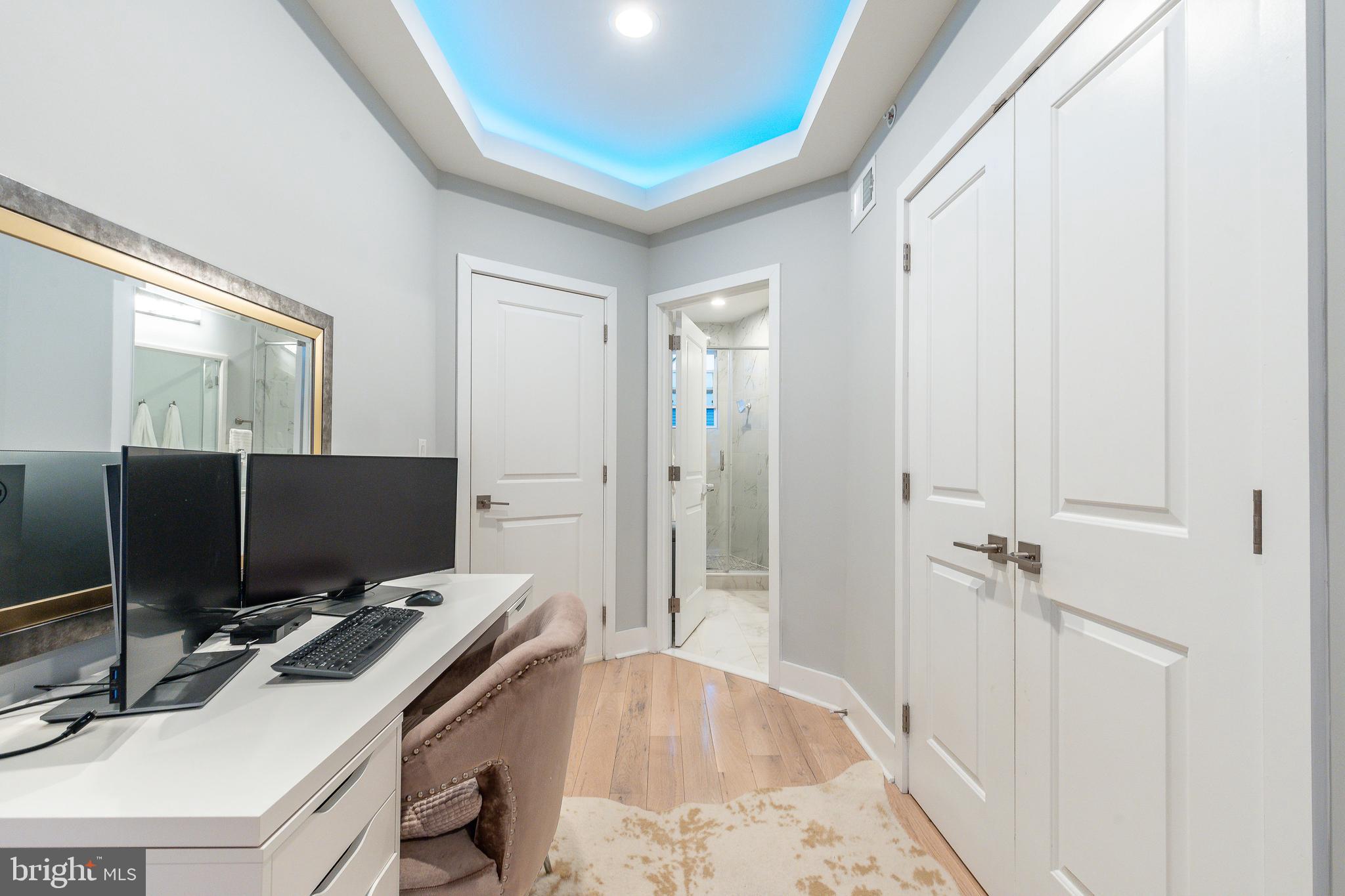 OLDE KENSINGTON - Residential