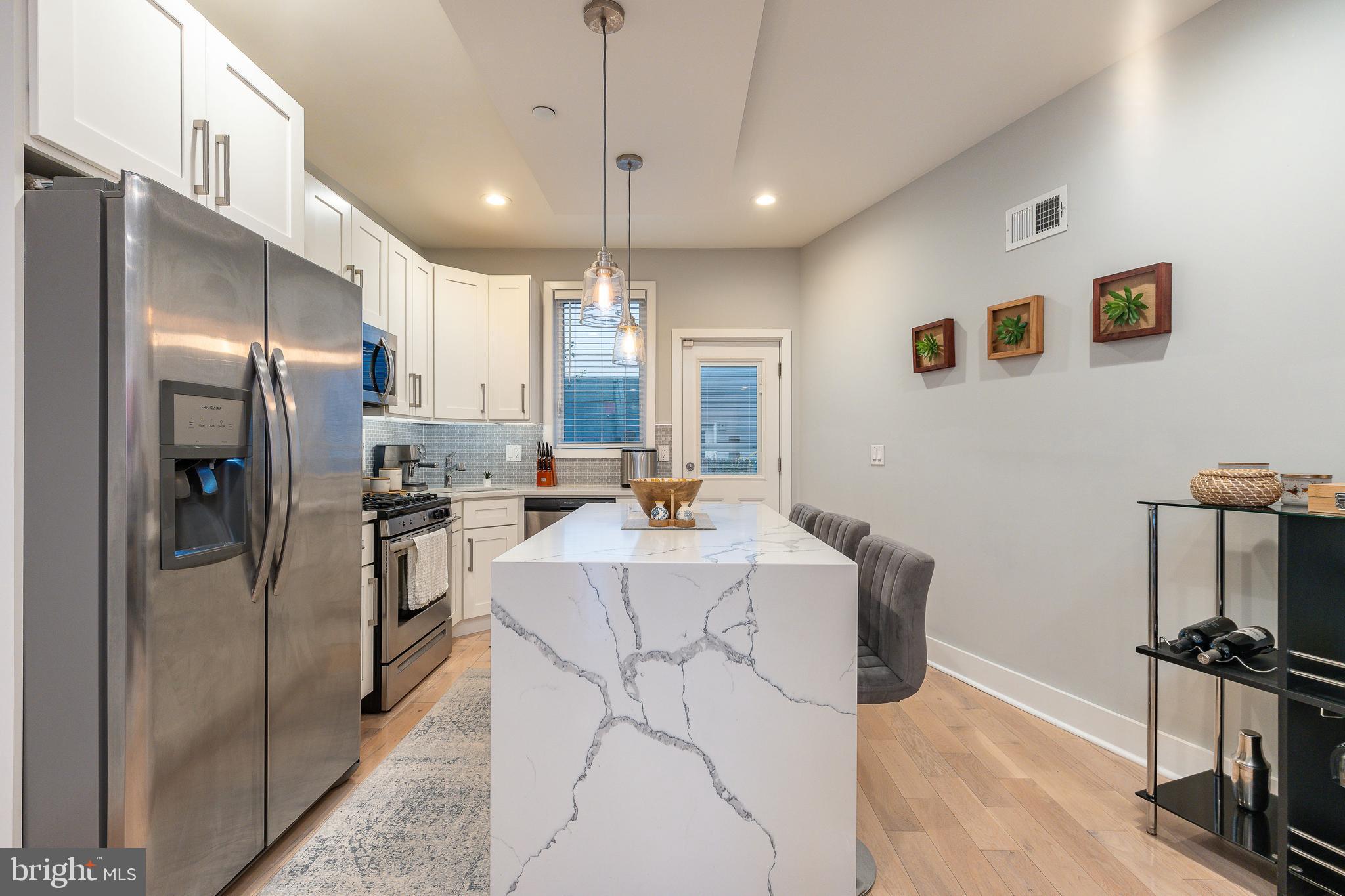 OLDE KENSINGTON - Residential