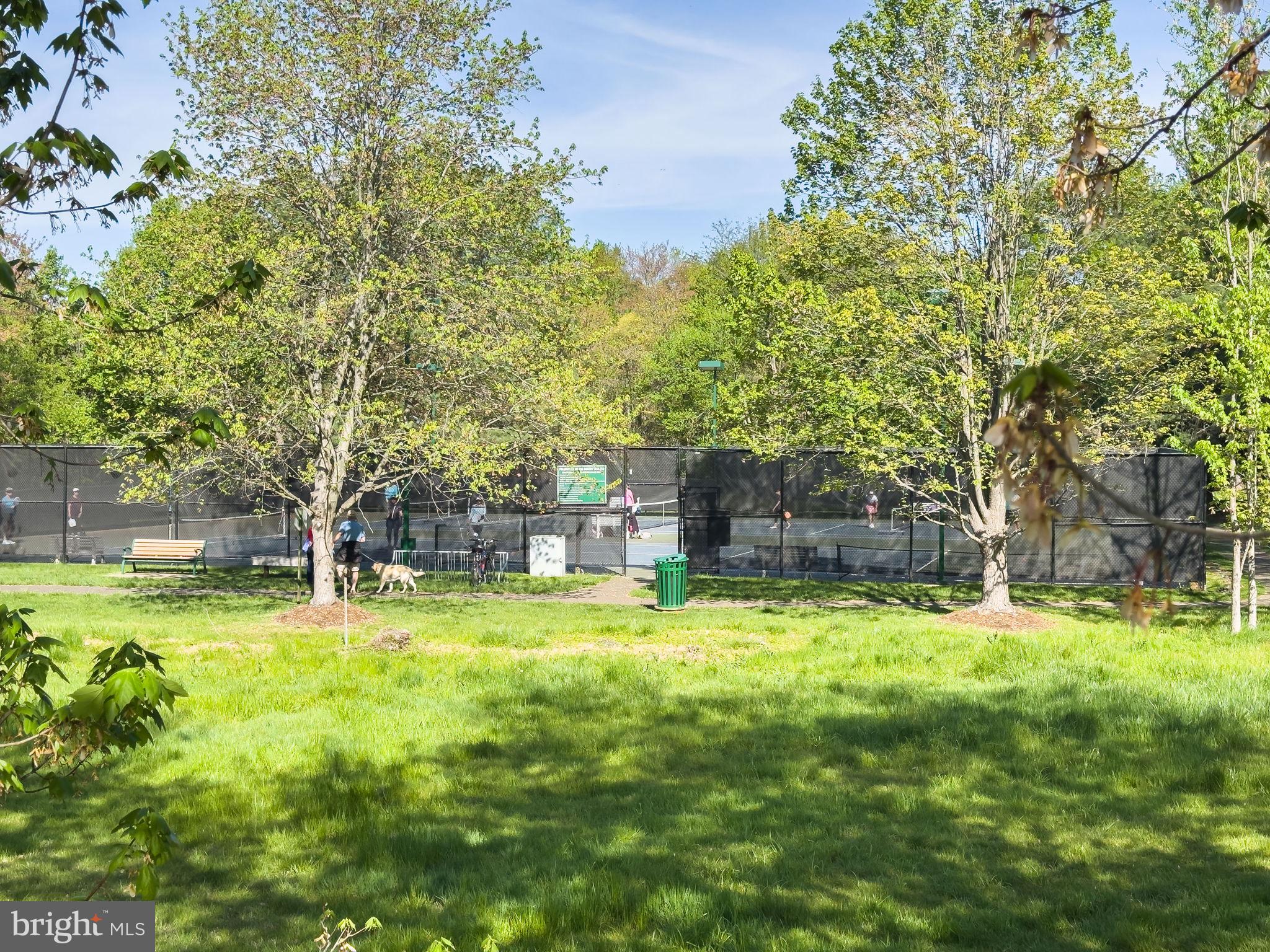 FRANKLIN GLEN - Residential