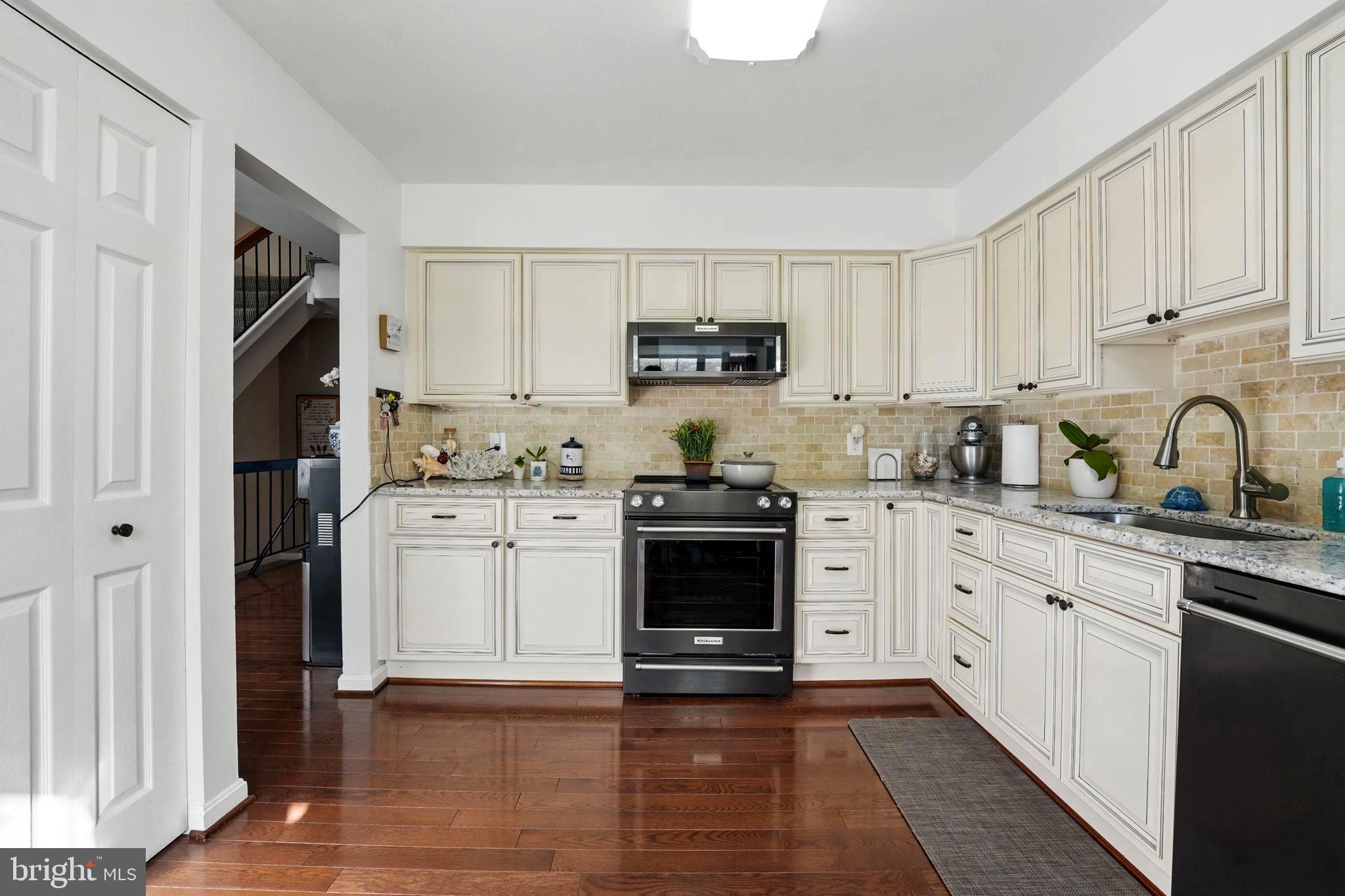 FRANKLIN GLEN - Residential