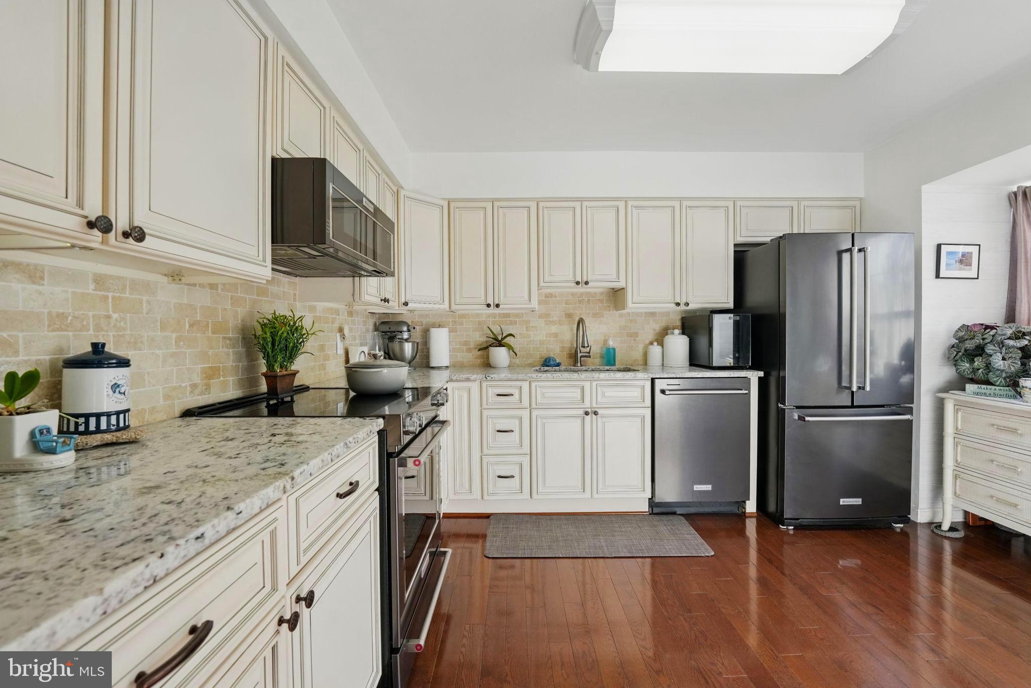 FRANKLIN GLEN - Residential