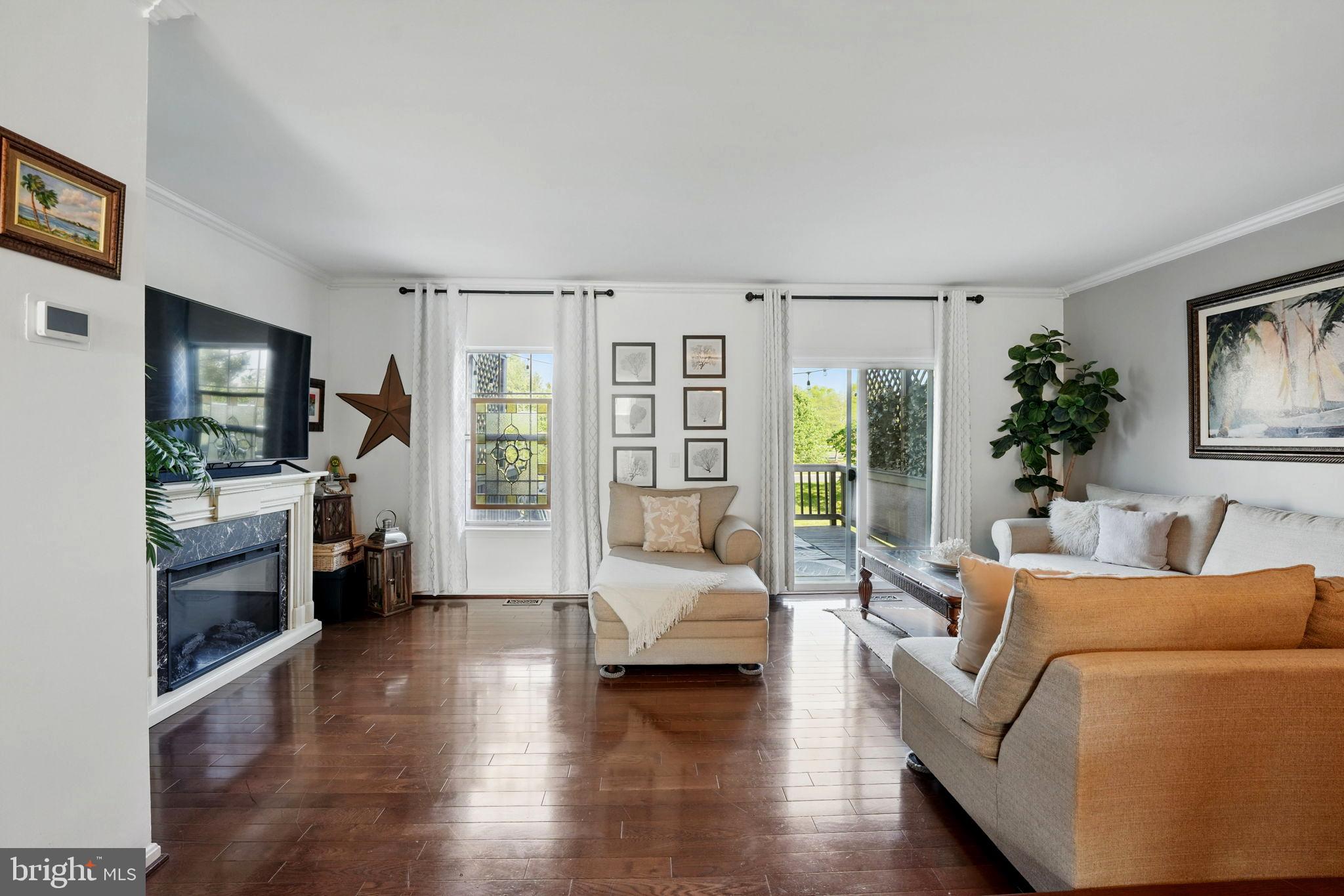 FRANKLIN GLEN - Residential